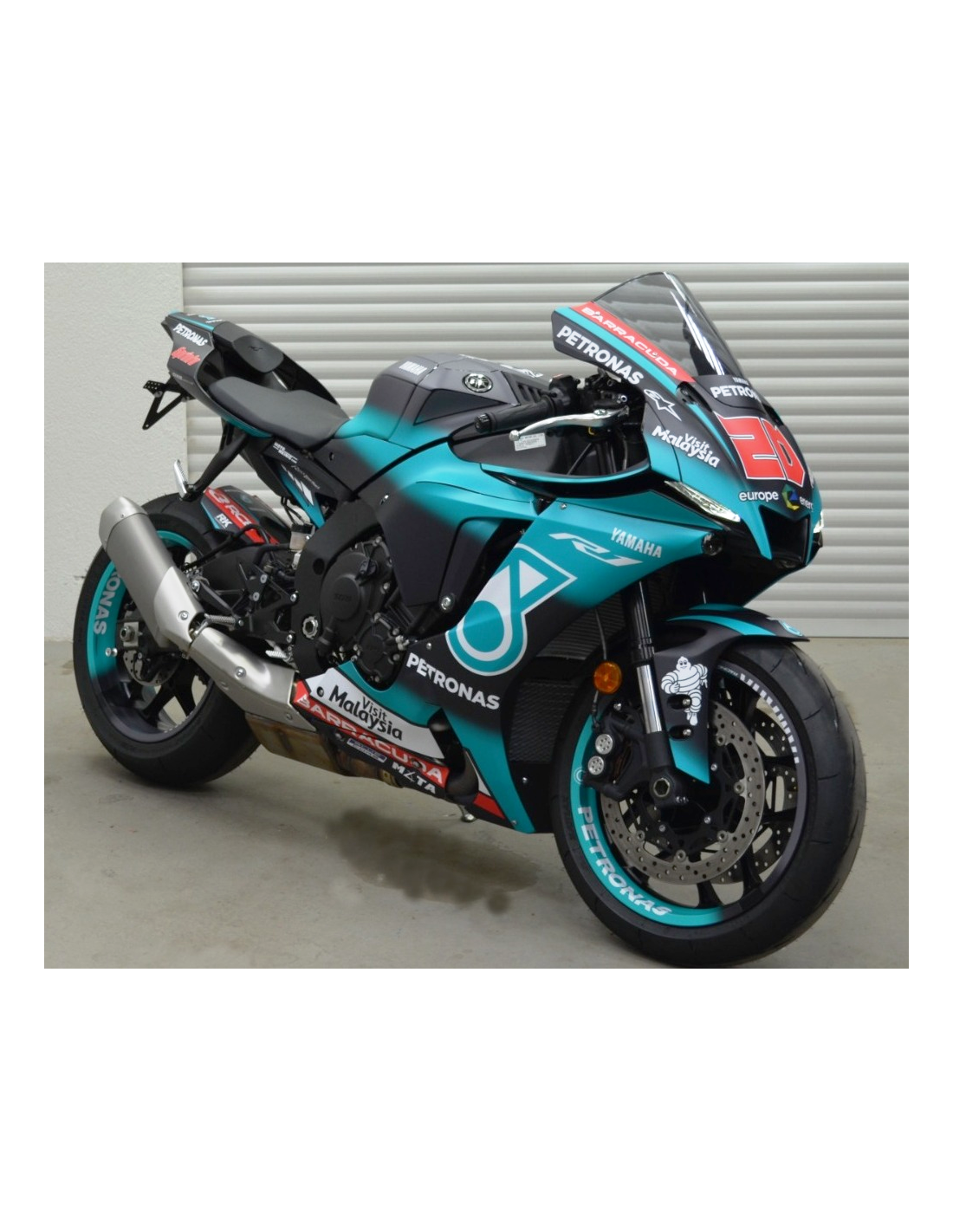 Yamaha r1 2020 petronas hotsell