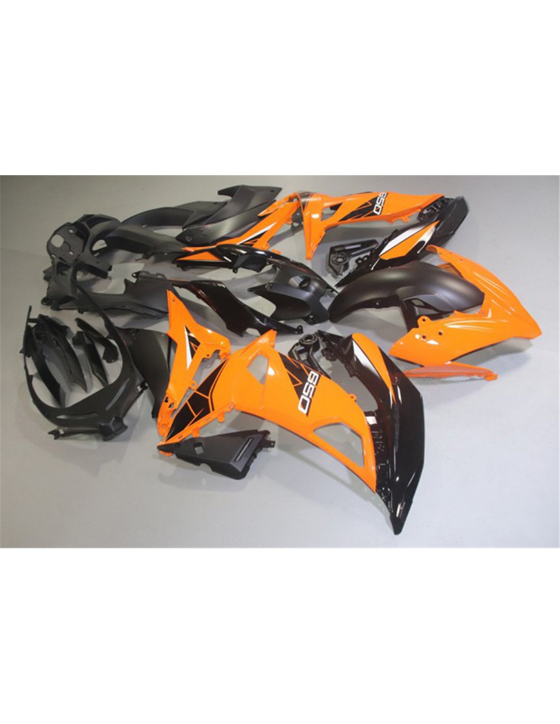 Painted street fairings in abs compatible with Kawasaki Ninja 650 2017 2019 MXPCAV14276 Tipo di verniciatura Economic