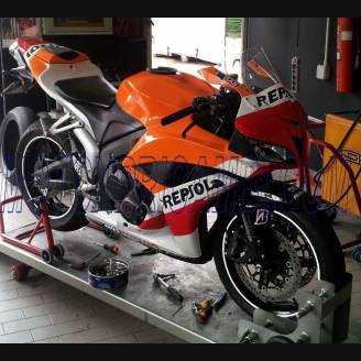 Painted street fairings in abs compatible with Honda CBR 600 RR 2007 2008 MXPCAV4617 Tipo di verniciatura Economic