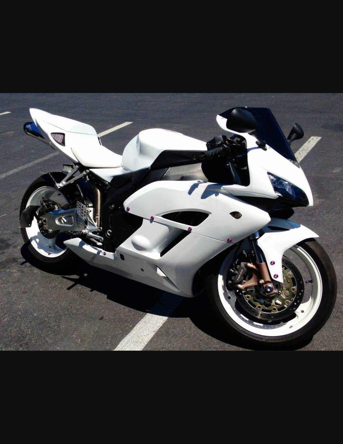 Painted street fairings in abs compatible with Honda Cbr 1000 2004 2005 MXPCAV6835 Tipo di verniciatura Economic